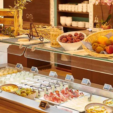 Ibis Styles Μπιαρίτζ