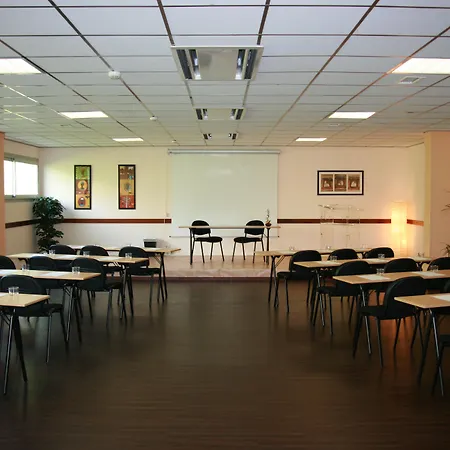 Ibis Styles 3* ביאריץ