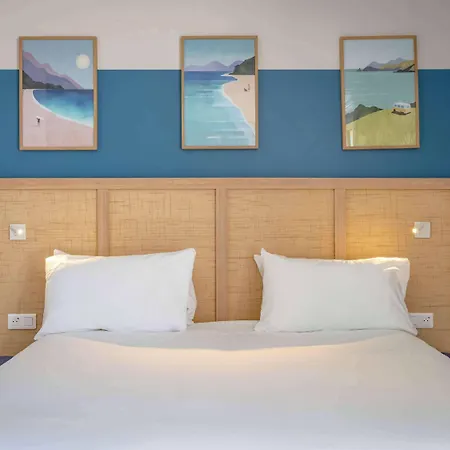 Отель Ibis Styles 3*