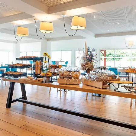 Ibis Styles Отель Биарриц