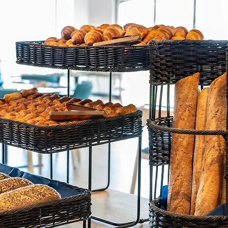 Отель Ibis Styles 3*