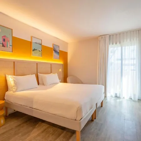 Ibis Styles ביאריץ