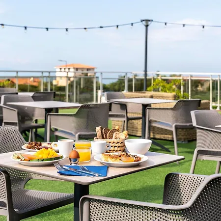 Ibis Styles מלון